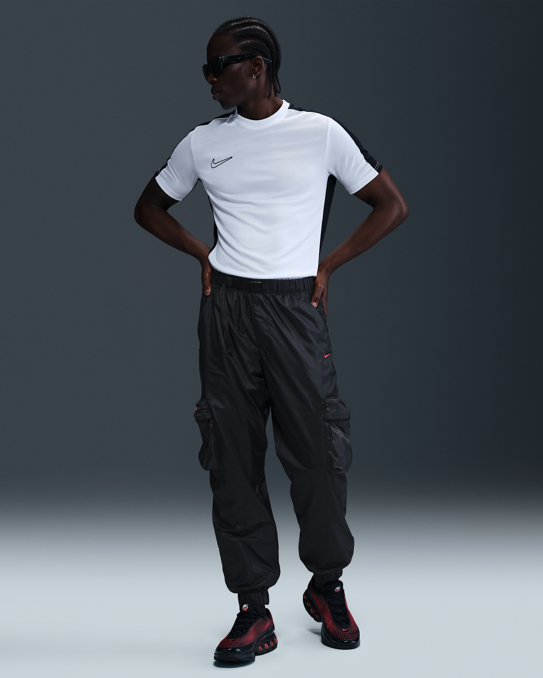 Liverpool F.C. Tech Special Edition Men's Nike Football